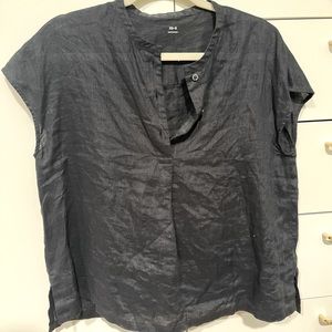 Muji linen top, size XS/S. Great condition.